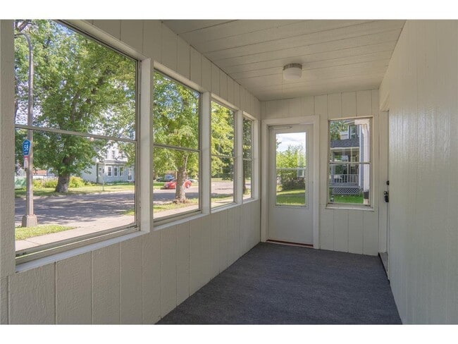 Building Photo - 1183 Edgerton St