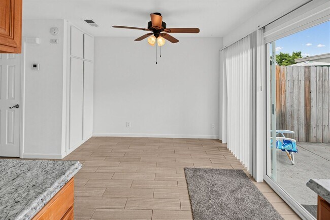 Building Photo - 3685 Water Way
