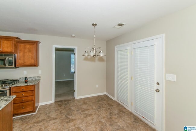 Building Photo - 601 Meriweather Dr