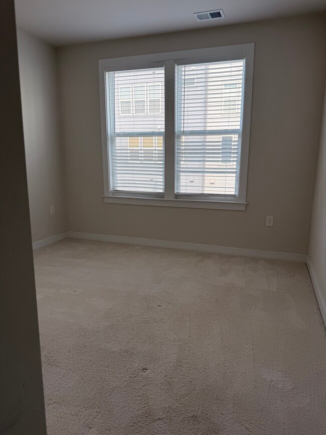 Building Photo - 13362 Arrowbrook Centre Dr