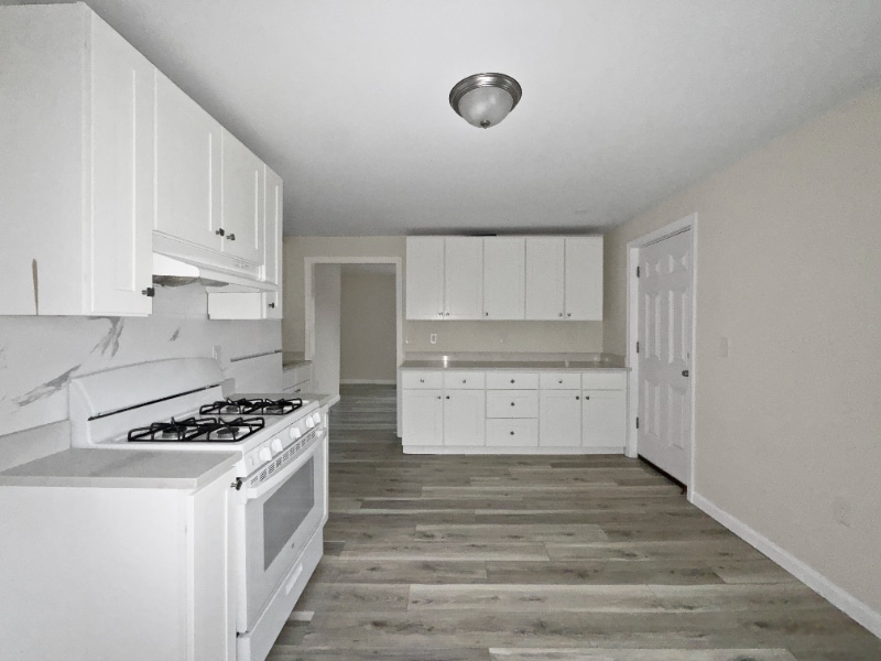 Building Photo - 8-10 Varnum St