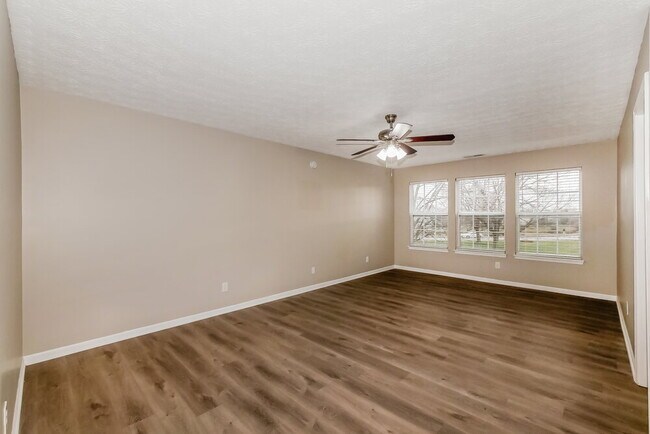 Building Photo - 6748 Redan Dr