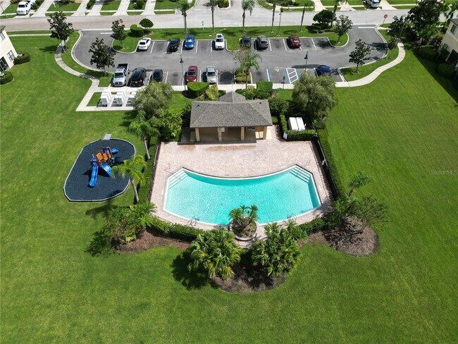 Building Photo - 2449 Seven Oaks Dr