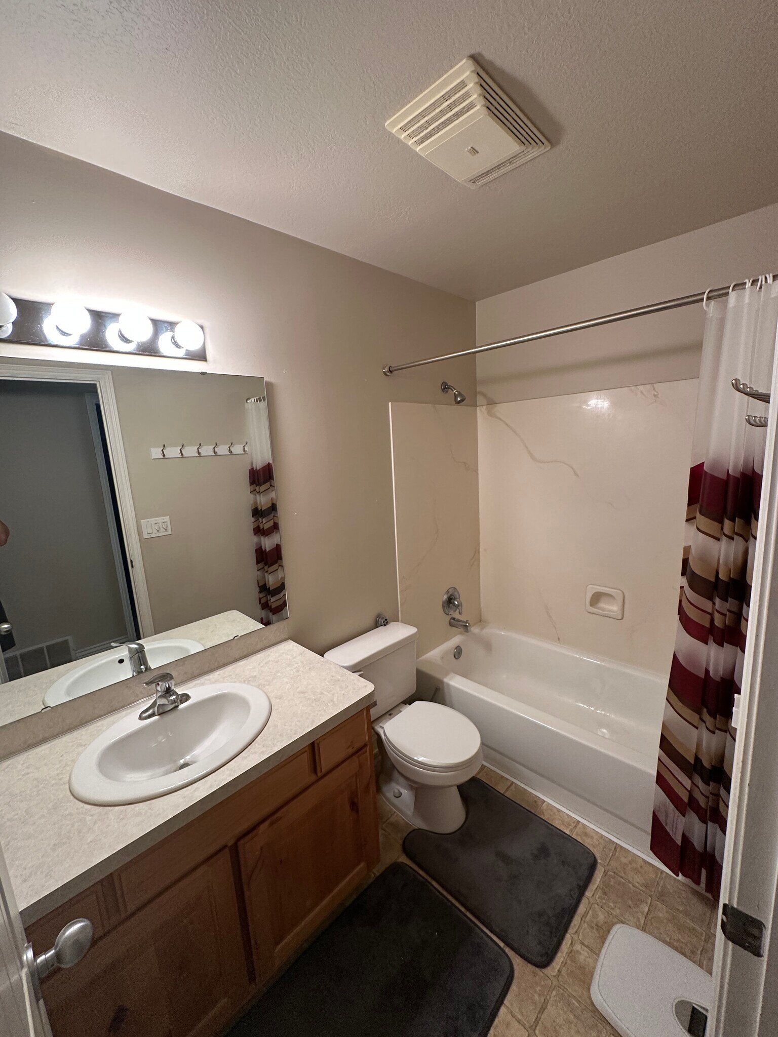 Upstairs bathroom - 2113 N 550 W