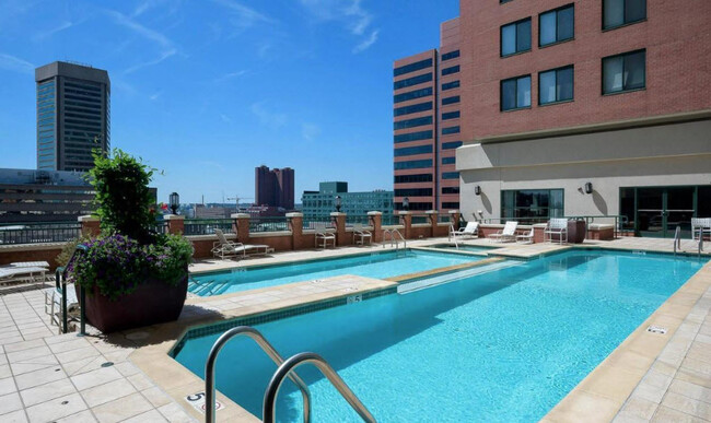 Rooftop Cascade Swimming Pool - 414 Water St