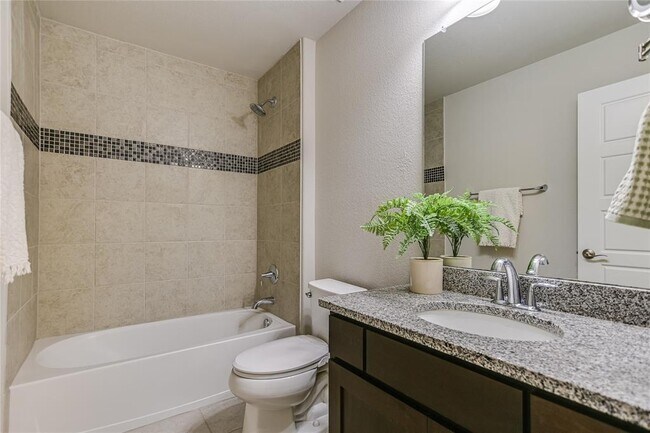 Building Photo - 3925 Piana Pl