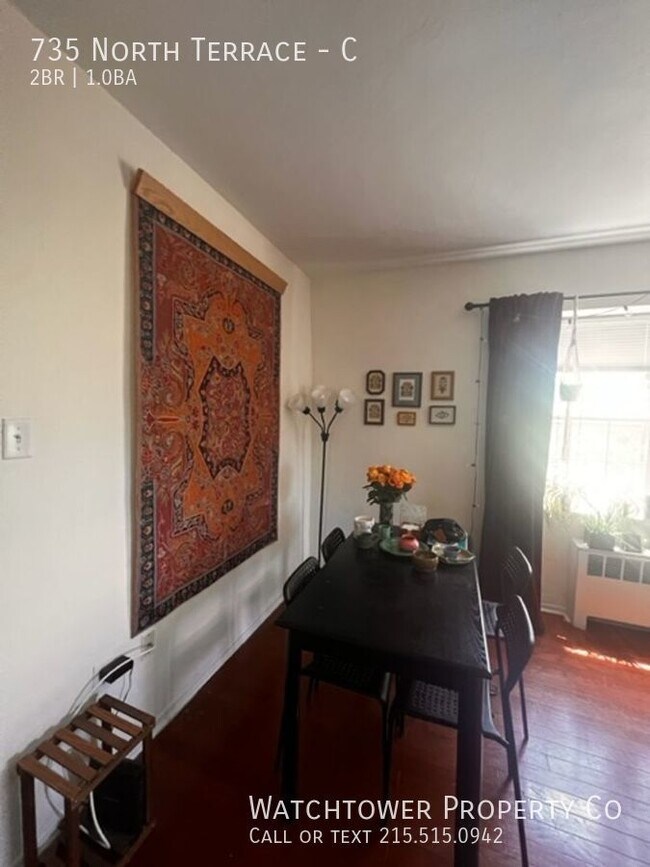 Building Photo - 735 North Terrace