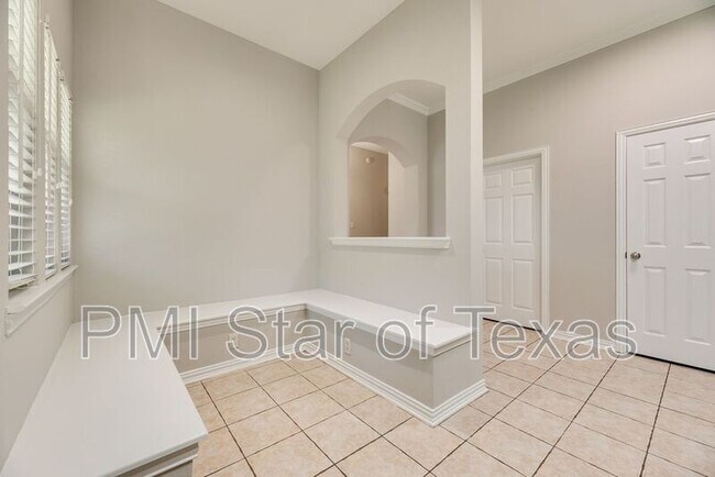 Building Photo - 7600 Shasta Dr