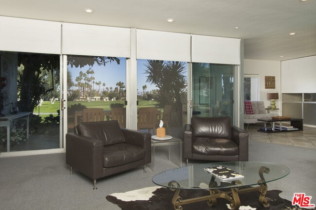 Building Photo - 501 Desert Lakes Cir