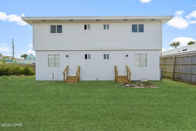 Building Photo - 3908 Ocean View Dr