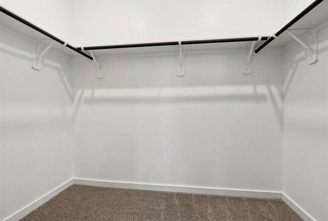 Building Photo - 16656 Sterling Clf St