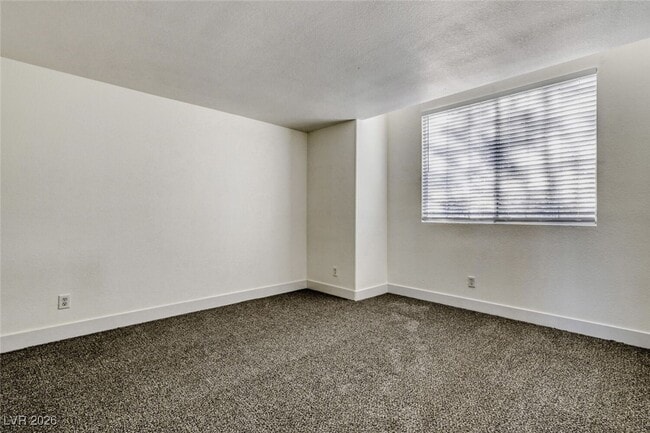 Building Photo - 1716 Tesara Vista Pl