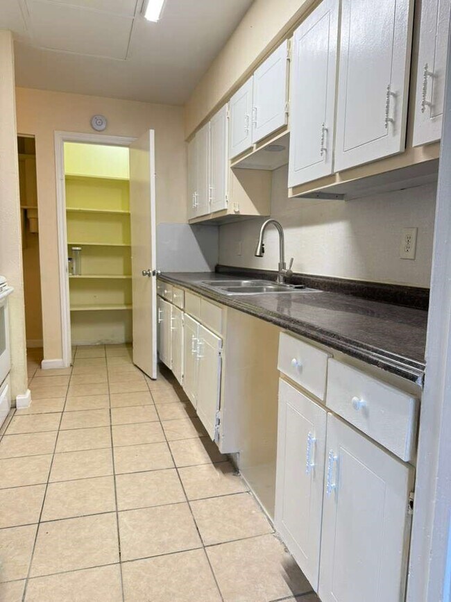 Building Photo - 7318 Boone Rd