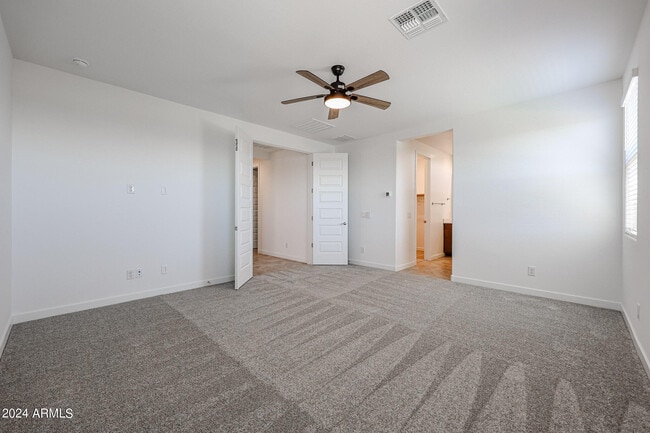 Building Photo - 2071 W Bramble Berry Ln