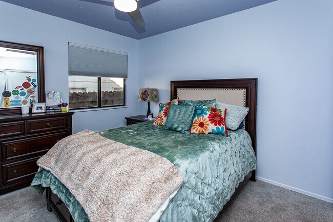 Building Photo - Coming Soon – Spacious 4-Bedroom, 2-Bath H...