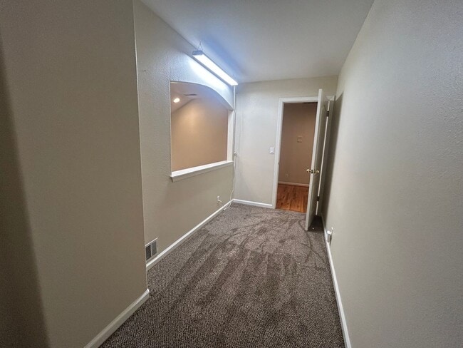 Building Photo - 142 Pine Canyon Rd