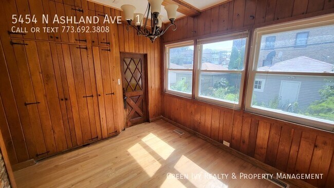 Building Photo - 5454 N Ashland Ave