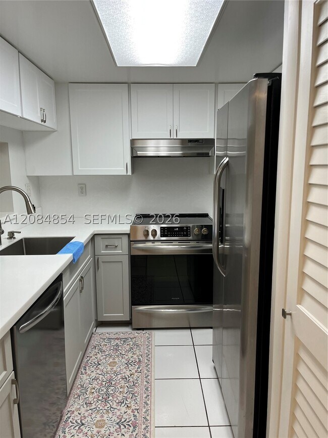 Building Photo - 2075 SW 122nd Ave