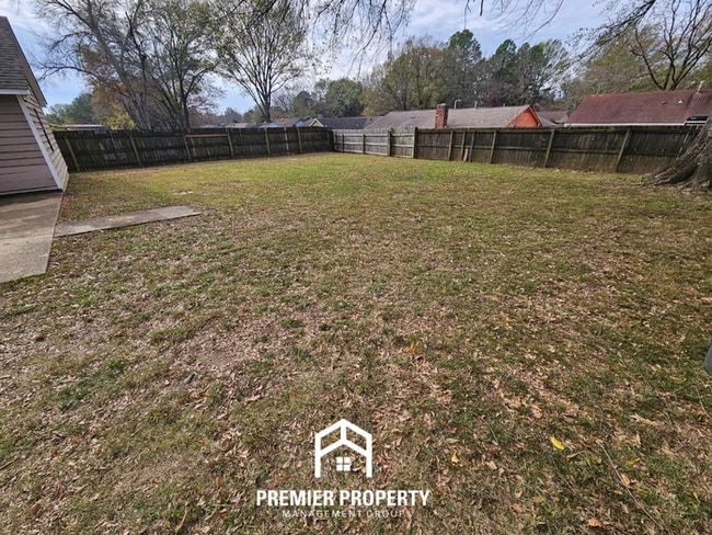 Building Photo - 4059 Friendly Way