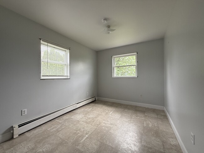 Building Photo - 165 Troup Rd