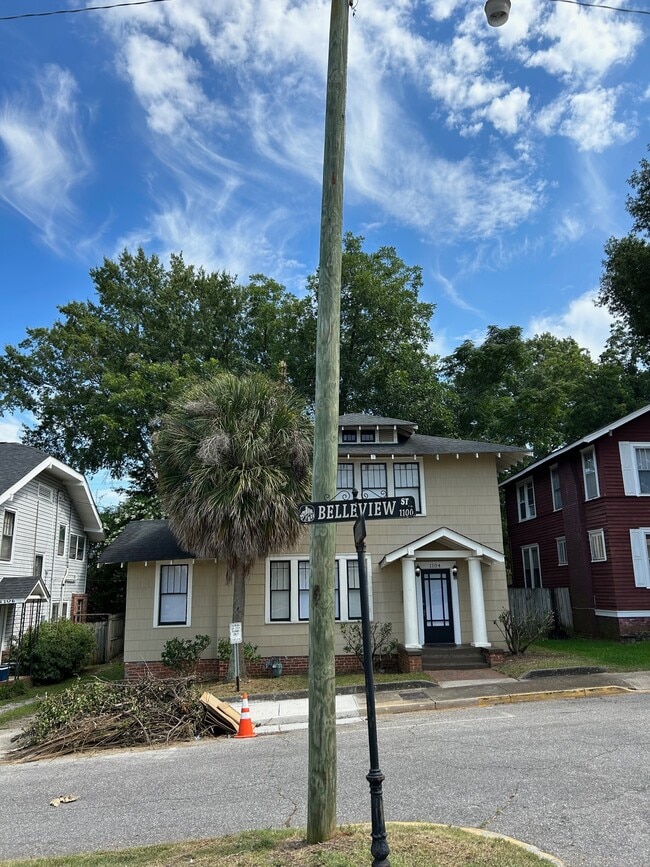 Building Photo - 1104 Belleview St