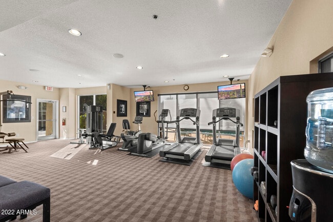 Building Photo - 18416 N Cave Creek Rd
