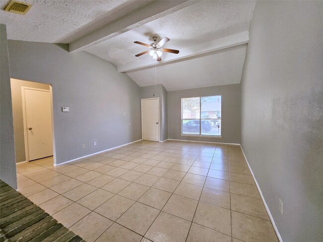 Building Photo - 7423 San Lucas Dr