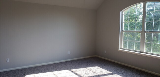 Building Photo - 22106 Bridgestone Oak Dr