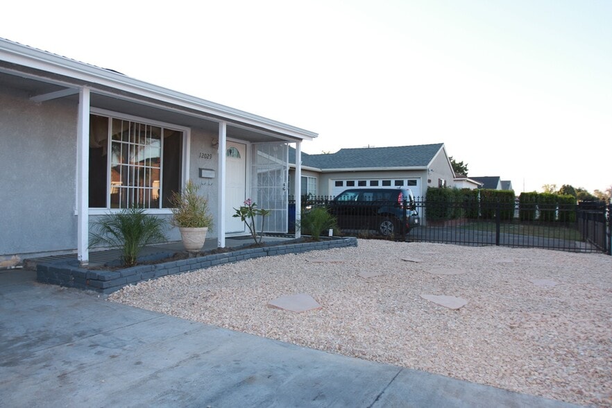 Building Photo - 12029 Gridley Rd