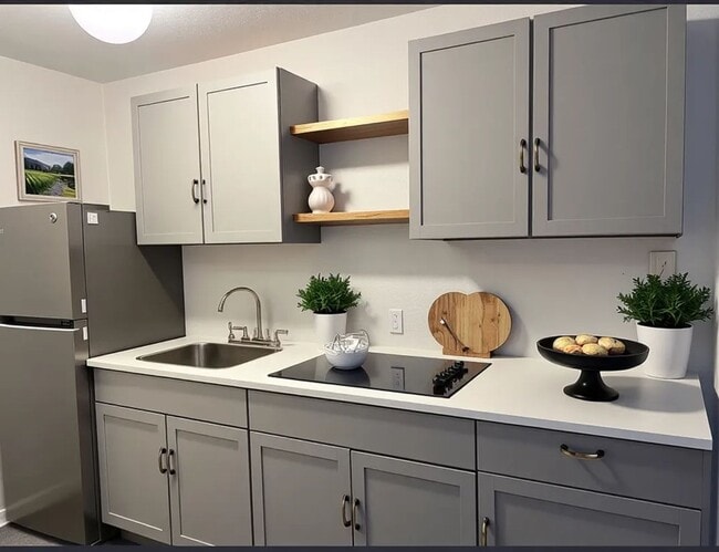 Building Photo - 2351 Longohrn