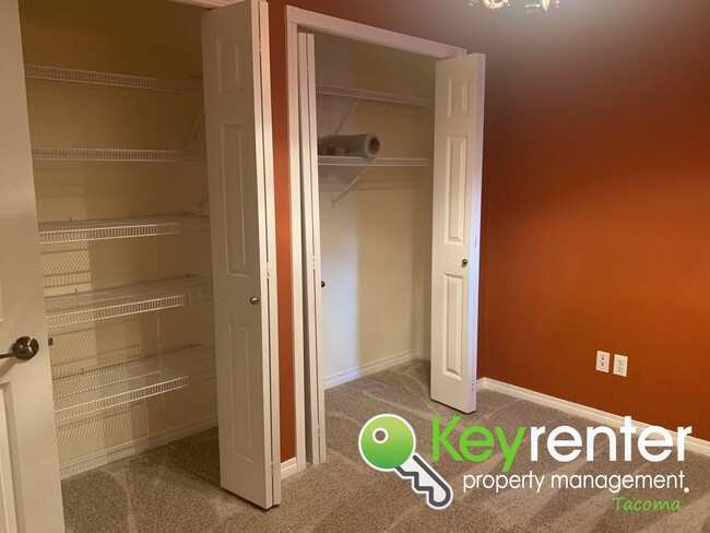 Building Photo - Luxury View Home in Gas Lamp Terrace, near...