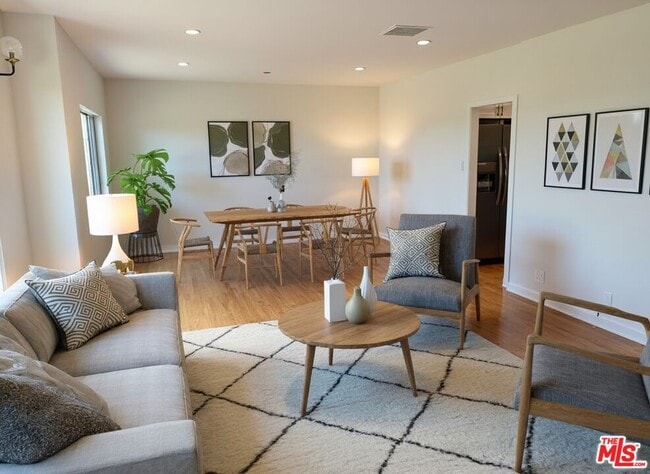 Building Photo - 1037 S Longwood Ave