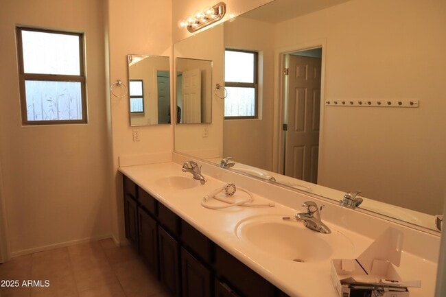 Building Photo - 35161 N Bandolier Dr