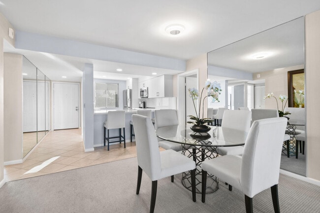 Building Photo - 501 S Seas Dr