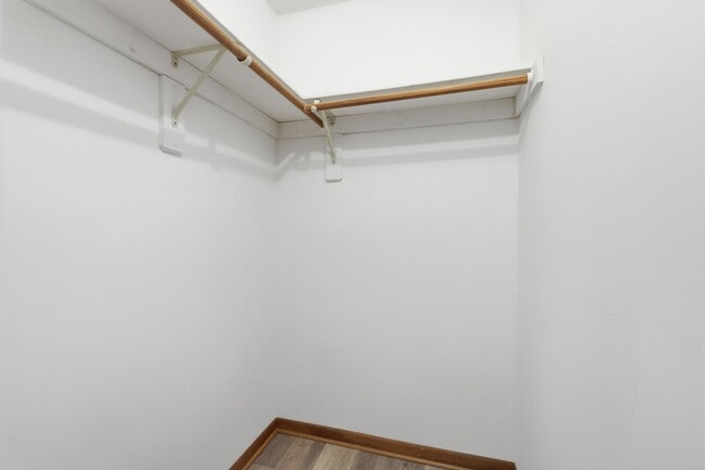 Building Photo - 536 Gaspar Ave