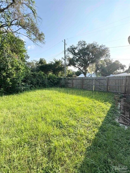 Building Photo - 1200 Wilson Ave