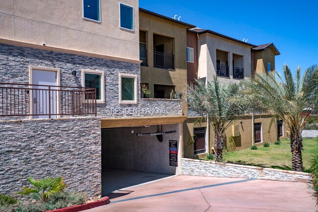 Primary Photo - 2295 Ulric St
