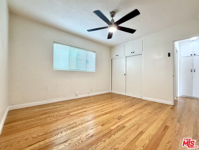 Building Photo - 1346 Cochran Ave