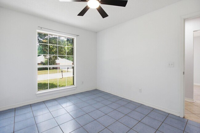 Building Photo - 5135 Whitehurst Ln