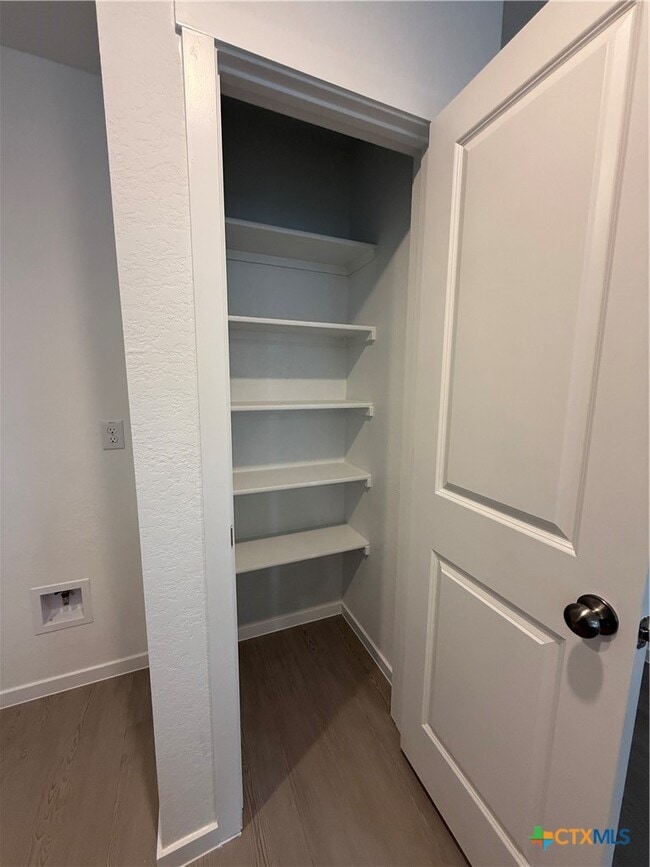 Building Photo - 315 Moscato Rd