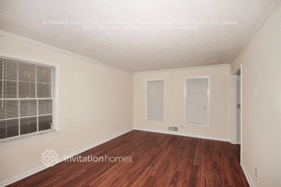 Building Photo - 4640 Mountain Creek Dr