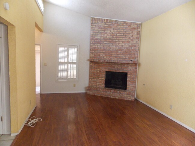 Building Photo - 3107 Isla Verde Cir