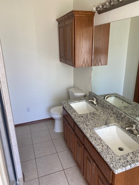 Master bath - 2730 Silvertree Dr