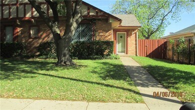 Building Photo - 13223 Kit Ln