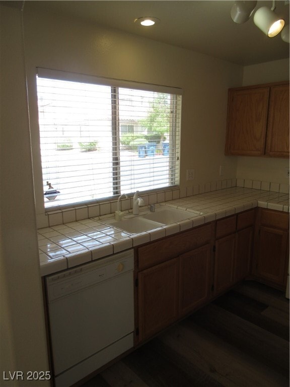 Building Photo - 192 Renville Ct