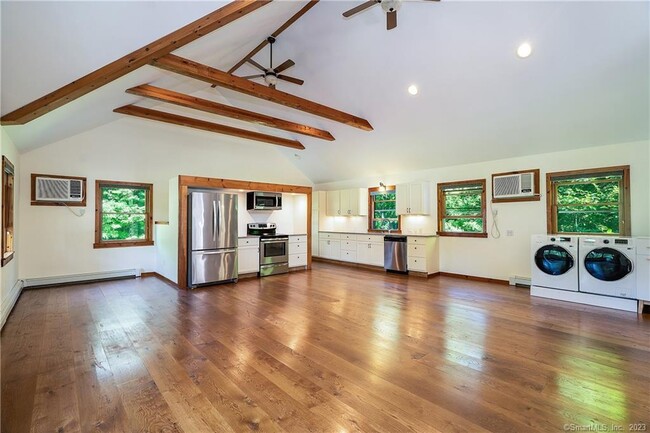 Building Photo - 222 CT-37