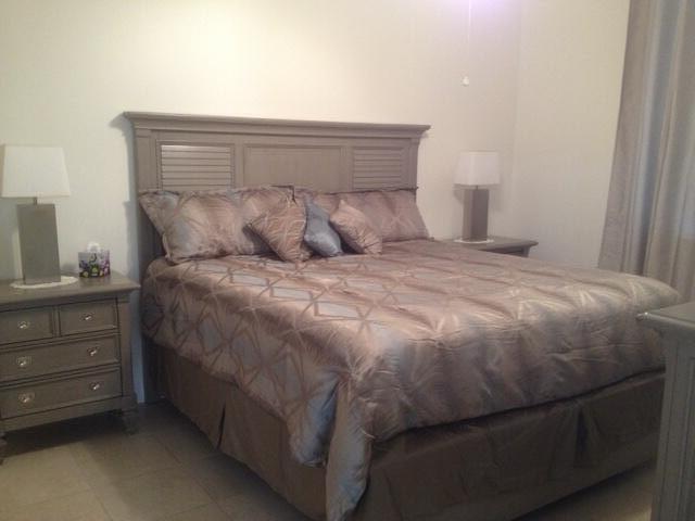 Building Photo - 630 S Sapodilla Ave