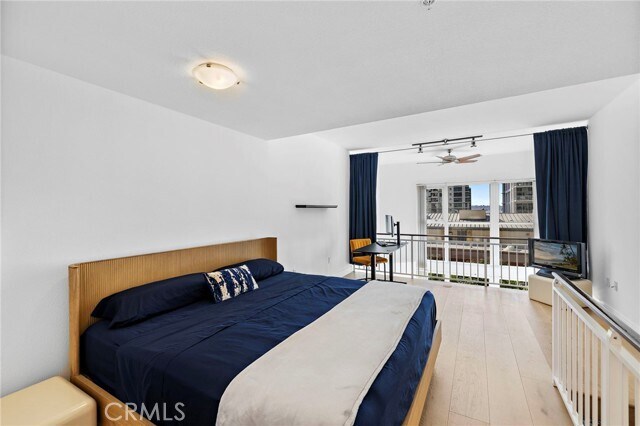 Building Photo - 1240 India St