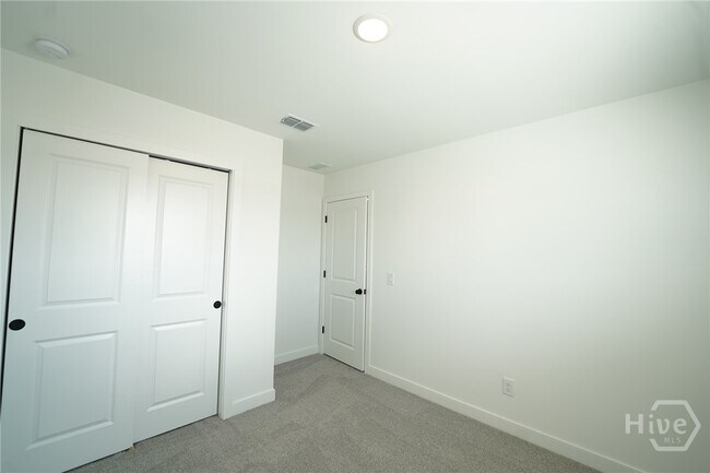 Building Photo - 108 Kingswood Cir