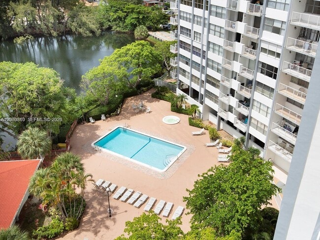 Building Photo - 1200 NE Miami Gardens Dr